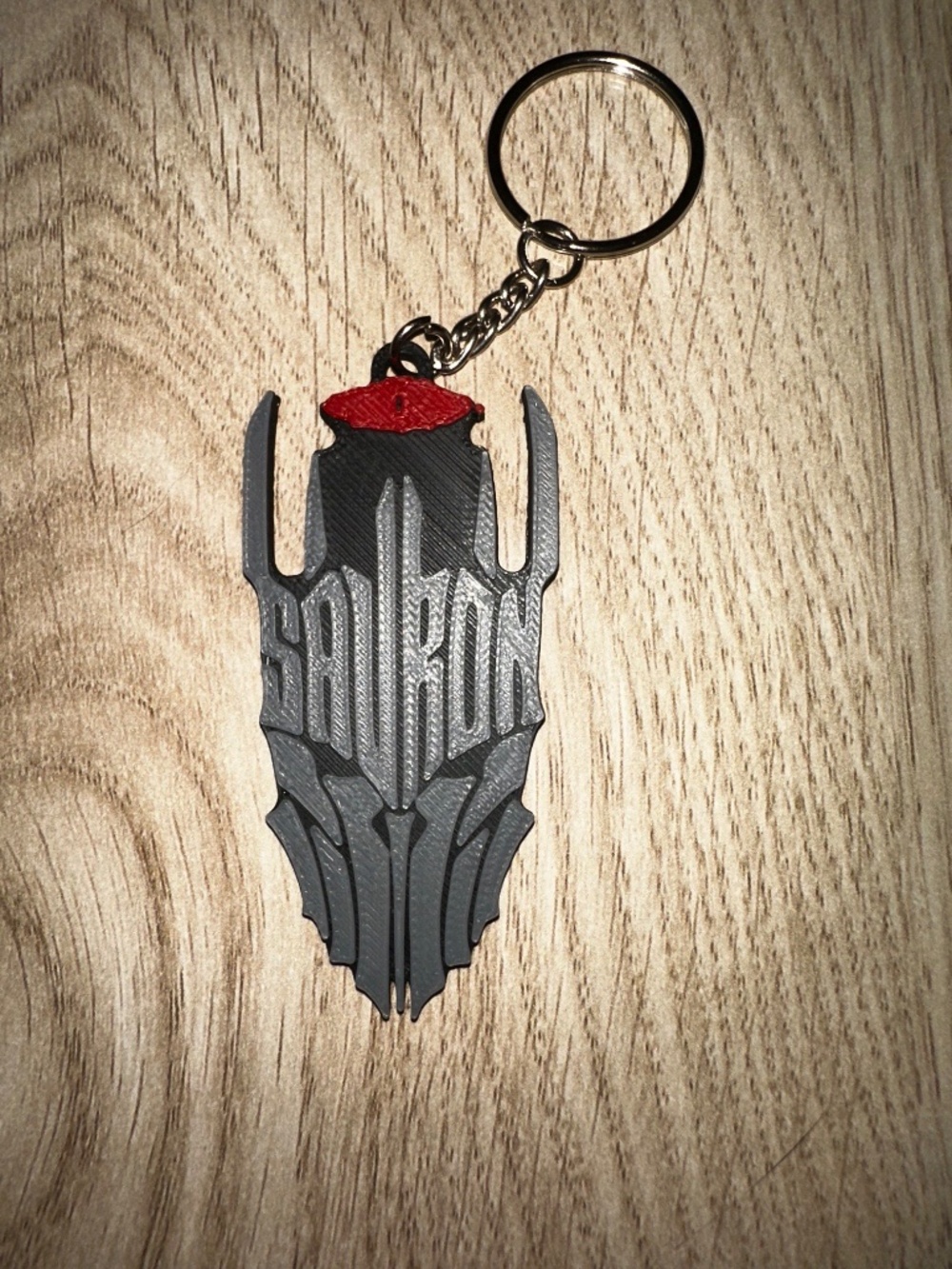 Dark Fantasy Lord Helmet Keychain – 3D Printed Spiked Armor Mask Key Ring